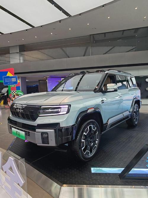 重庆大渡口区清景广企业管理咨询比亚迪方程豹硬派越野的爆款，英菲尼迪35周年与你共成长